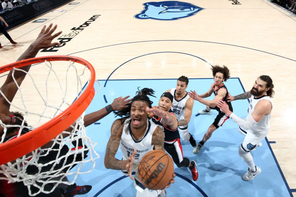  大学生篮球联赛黑马强势崛起