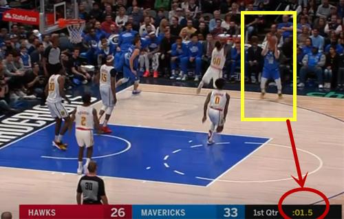  老将压哨三分绝杀，主场球迷陷入沸腾