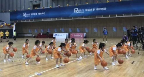  青年联赛启幕，新生代球员展风采