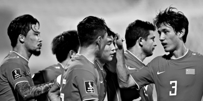  防守反击成关键，弱旅爆冷胜豪强