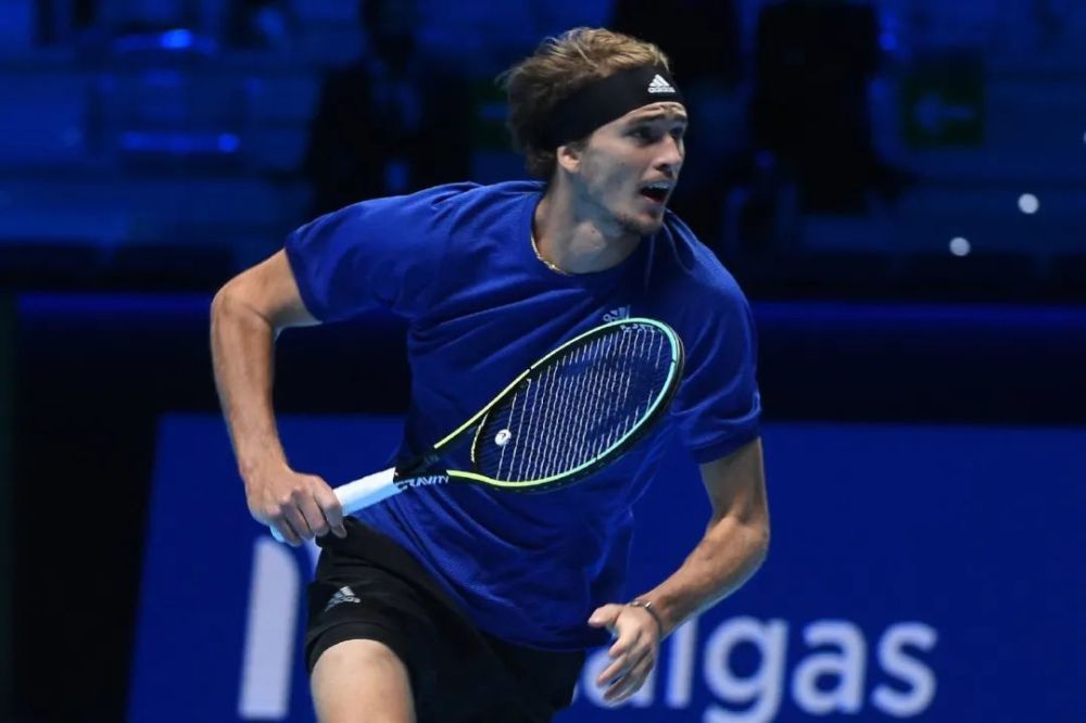  西西帕斯年终总决赛惊艳亮相