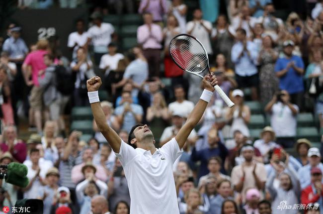  德约科维奇直落三盘横扫对手强势夺冠